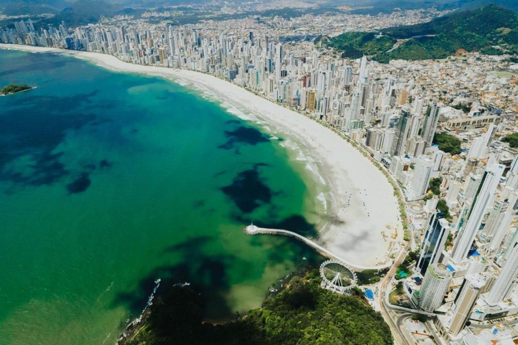 Apartamento Quadra Mar Balneário Camboriú Esterno foto